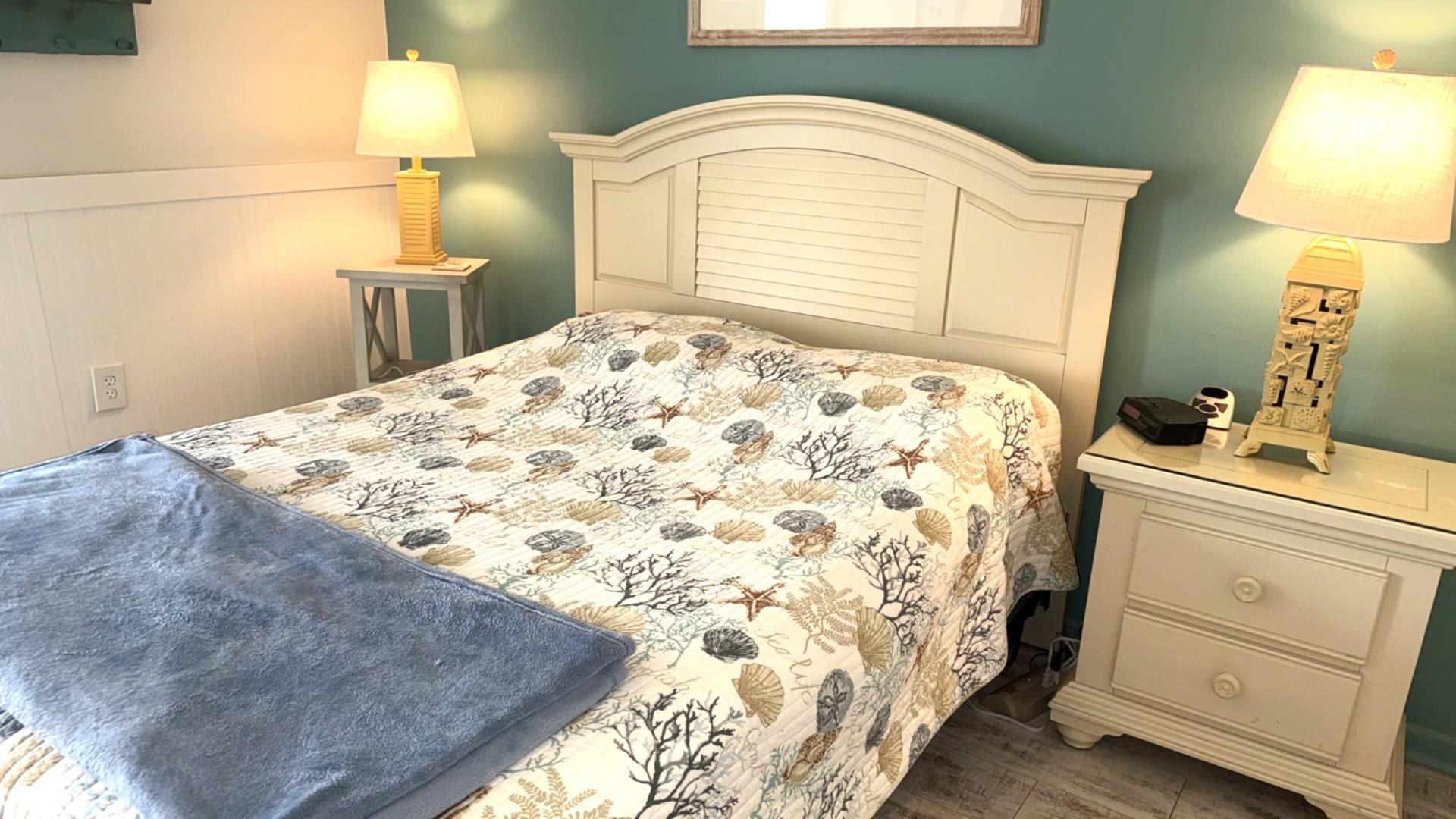 351 96th St, Stone Harbor (Mid-Island)