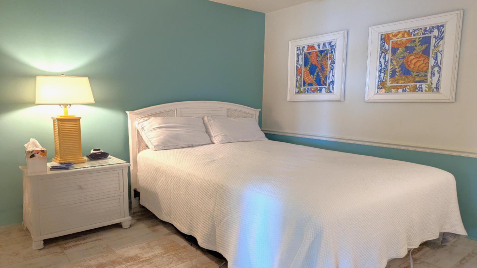 351 96th St, Stone Harbor (Mid-Island)