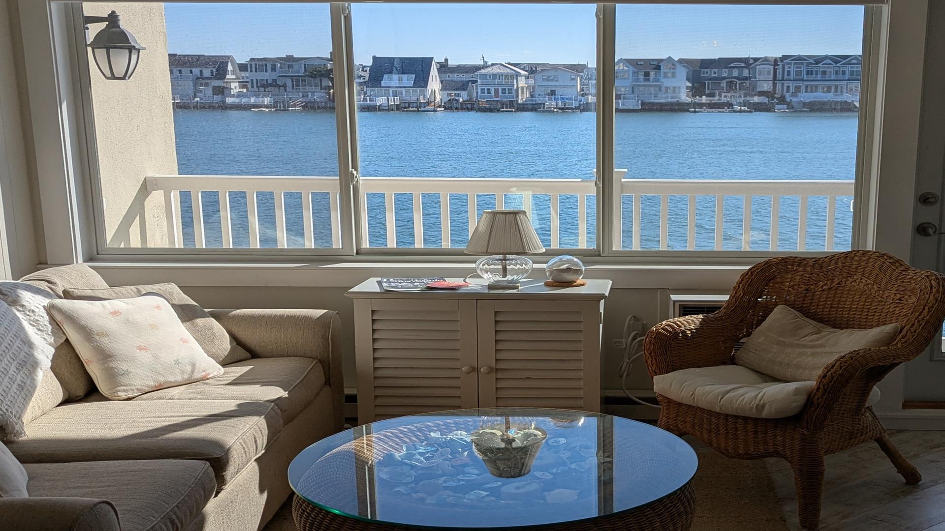 351 96th St, Stone Harbor (Mid-Island)