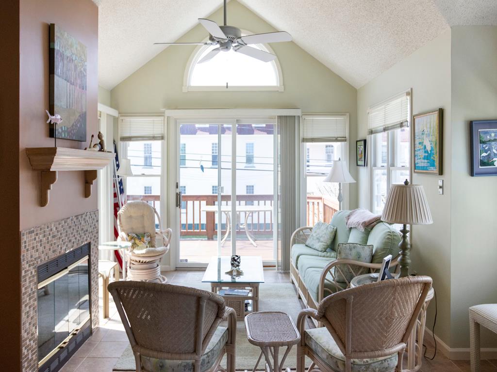 37 Lincoln | Photo 26