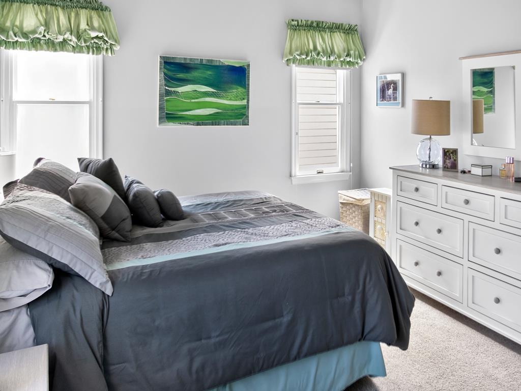 37 Lincoln | Photo 11