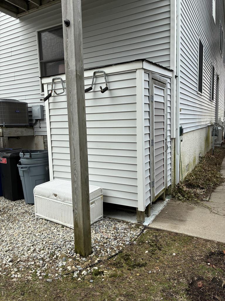 210 81st Street - Picture 