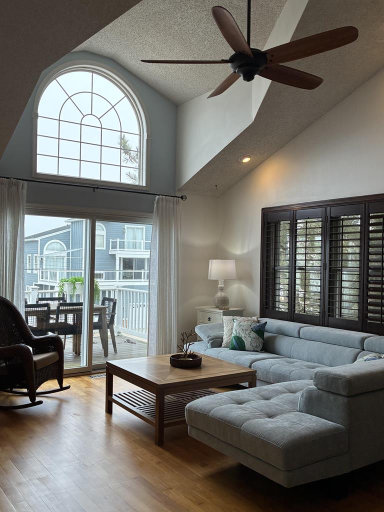 210 81st Street - Picture 