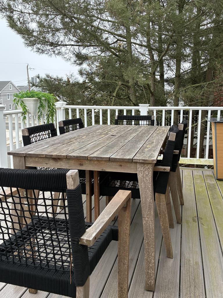 210 81st Street - Picture 