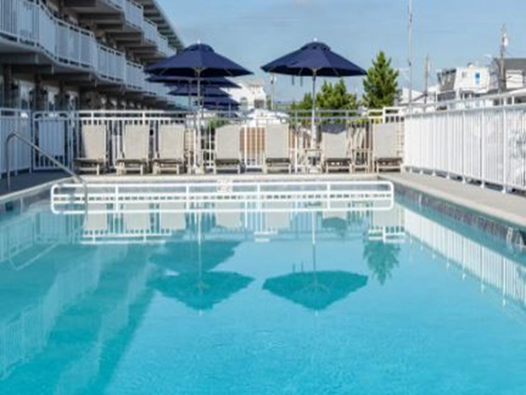 https://realtimerental.com/rrv10/RentalPhotos/1248/1248070.7.jpg