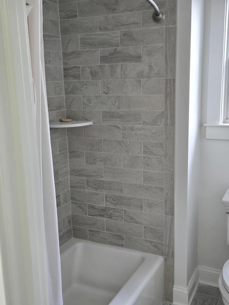 1102 Landis Avenue - Picture 