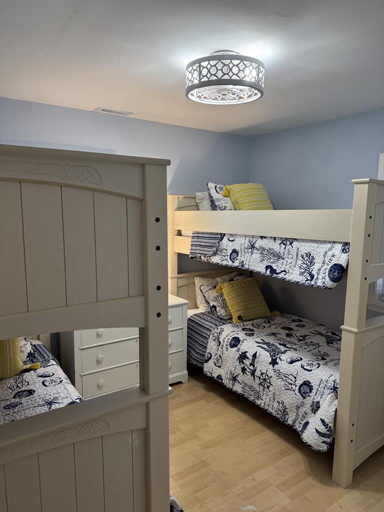 406 Fourth Ave | Photo 4