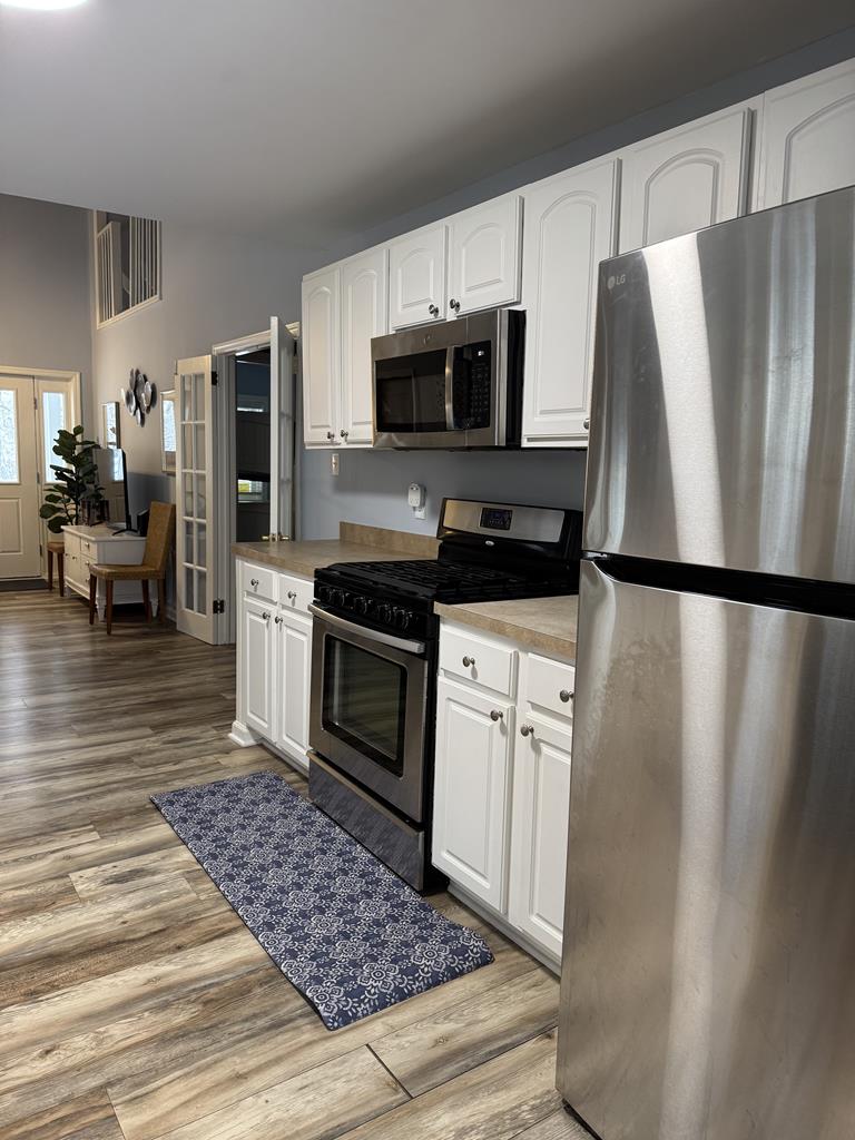 406 Fourth Ave | Photo 10