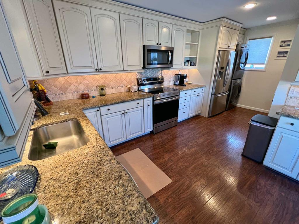 12611 Long Beach Blvd, The Dunes (Ocean Side)
