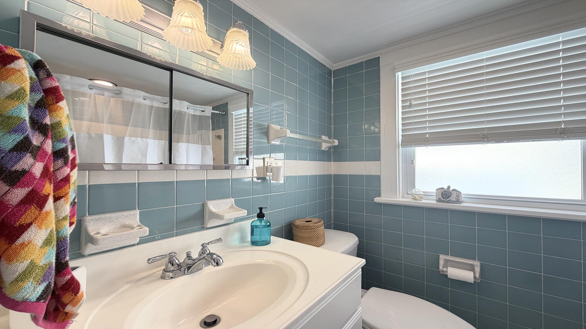 263 100th Street, Stone Harbor (Center)