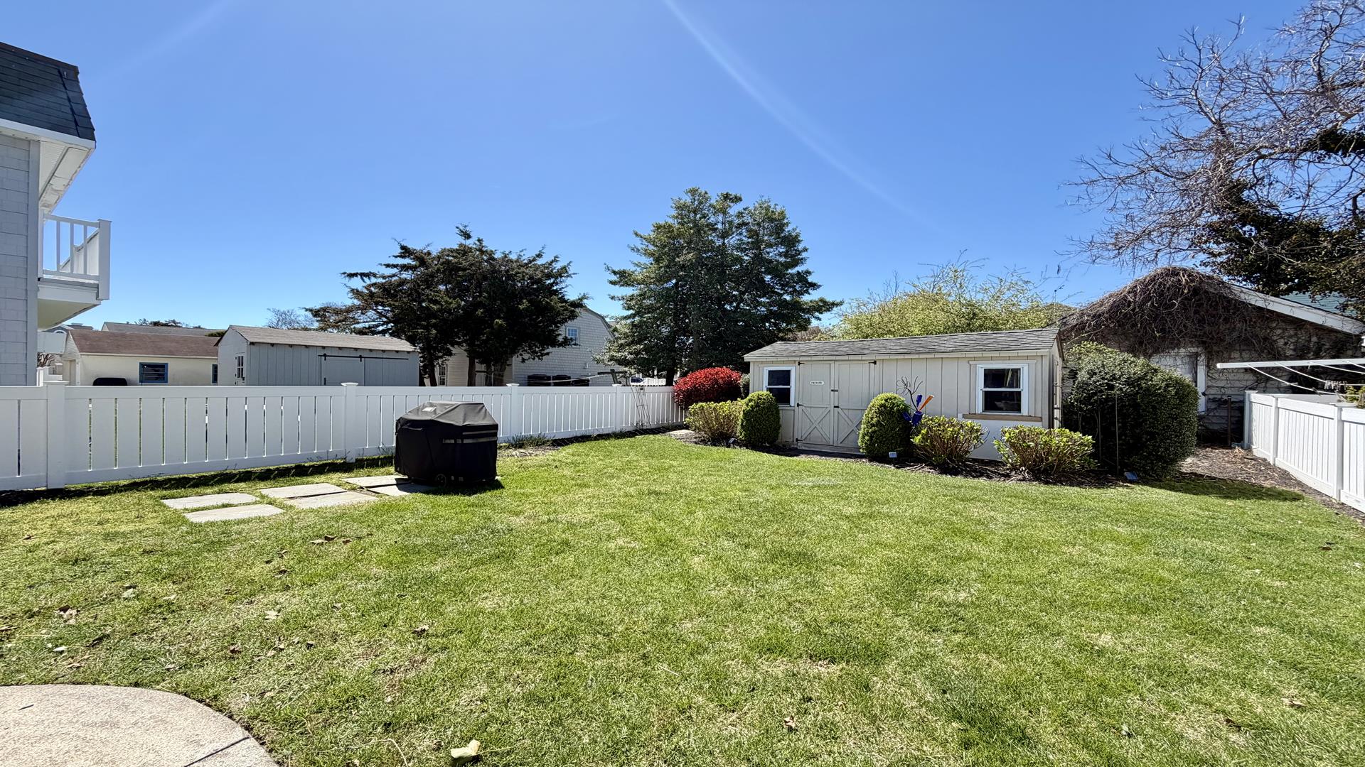 263 100th Street, Stone Harbor (Center)
