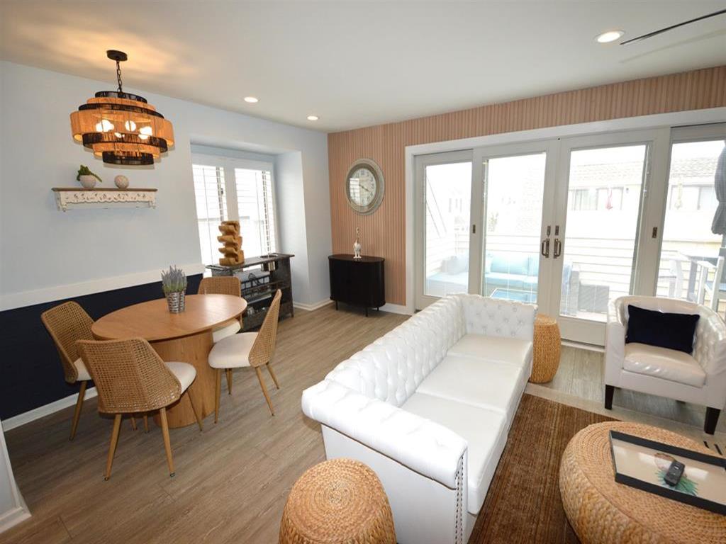 301 80th Street | Photo 3