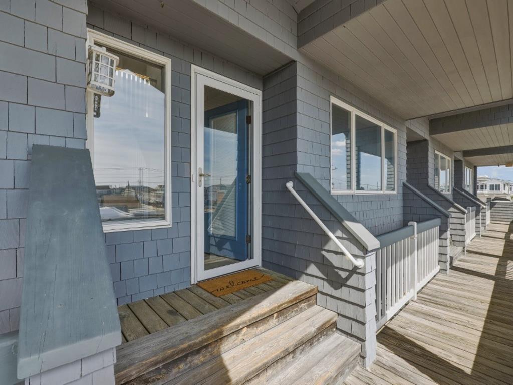 1100 N Bay Avenue, Beach Haven (Bay Front)