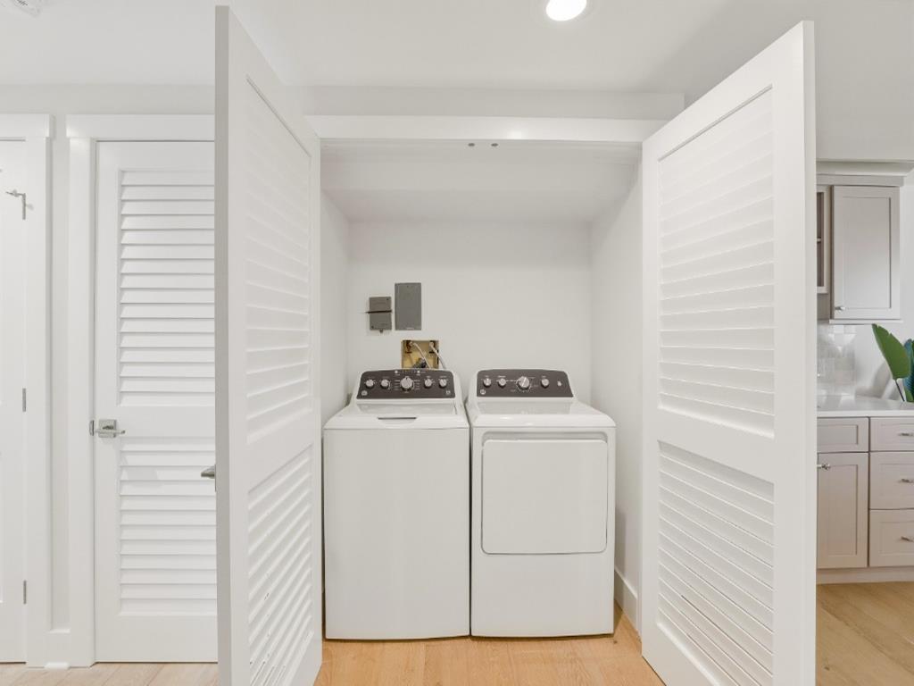 1100 N Bay Avenue, Beach Haven (Bay Front)