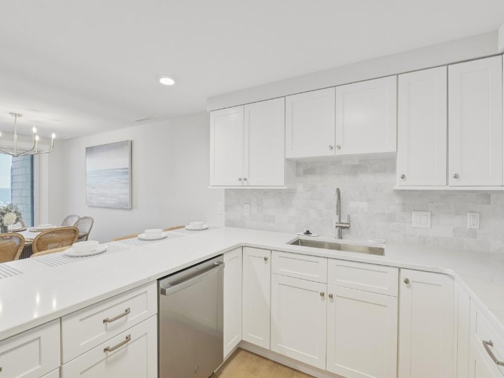 1100 N Bay Avenue, Beach Haven (Bay Front)