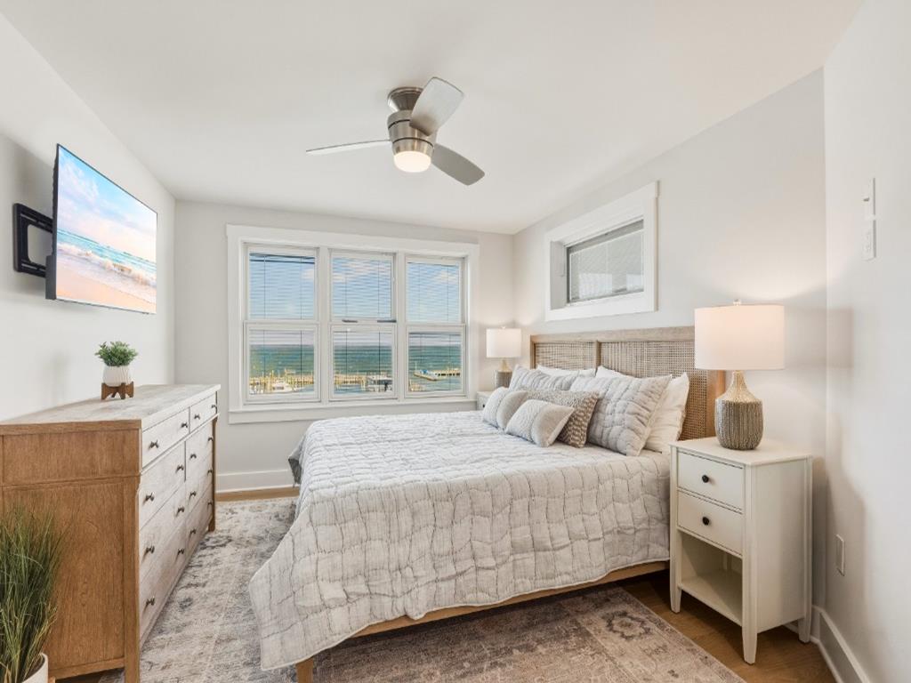 1100 N Bay Avenue, Beach Haven (Bay Front)