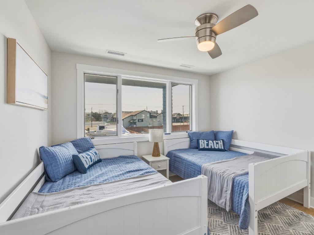 1100 N Bay Avenue, Beach Haven (Bay Front)