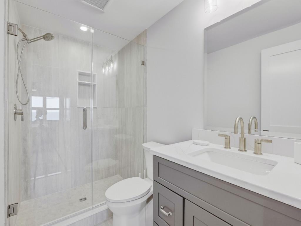 1100 N Bay Avenue, Beach Haven (Bay Front)