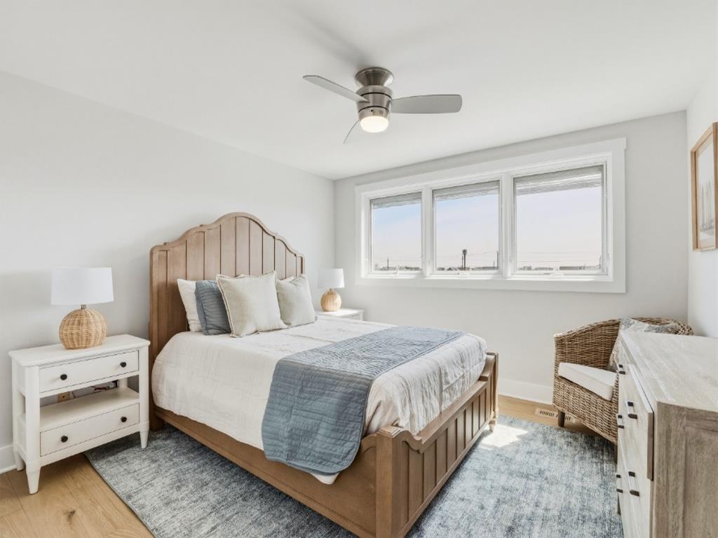 1100 N Bay Avenue, Beach Haven (Bay Front)