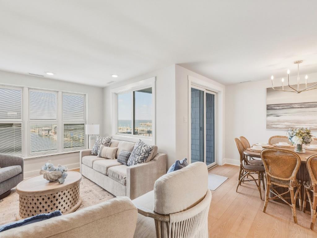 1100 N Bay Avenue, Beach Haven (Bay Front)