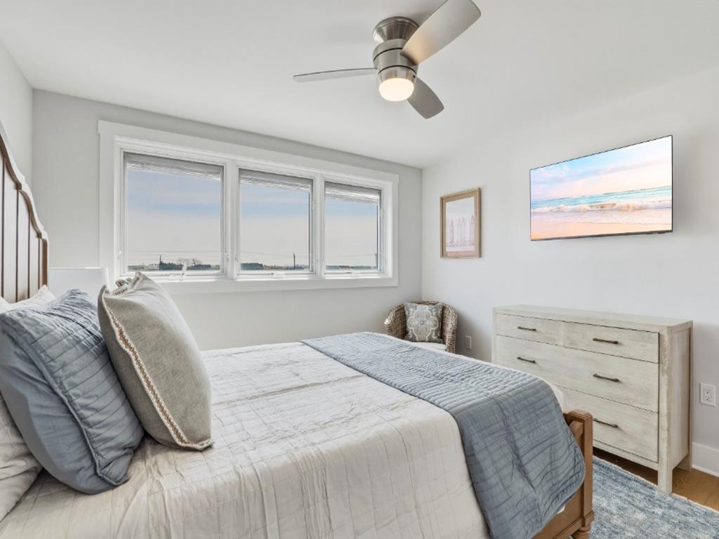 1100 N Bay Avenue, Beach Haven (Bay Front)