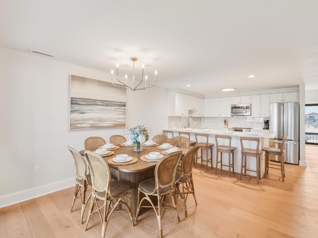 1100 N Bay Avenue, Beach Haven (Bay Front)