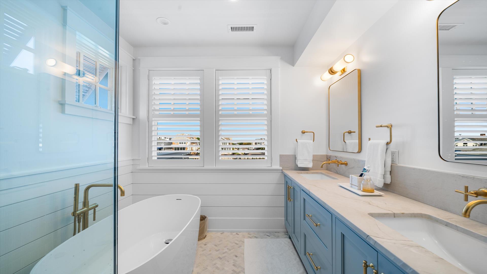 400 104th Street, Stone Harbor (Bay Front)