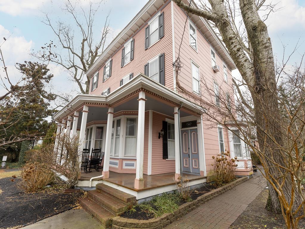 Building Access to Unit 302