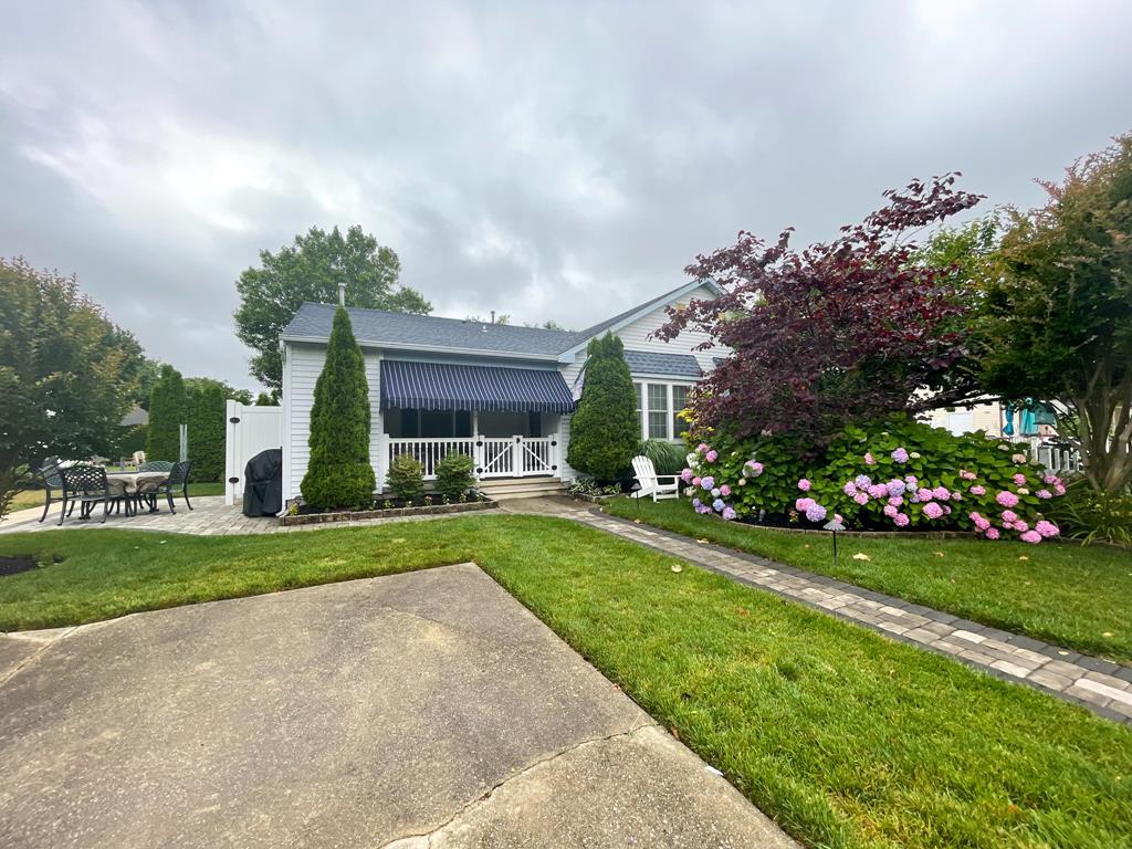 1221 A Missouri Avenue