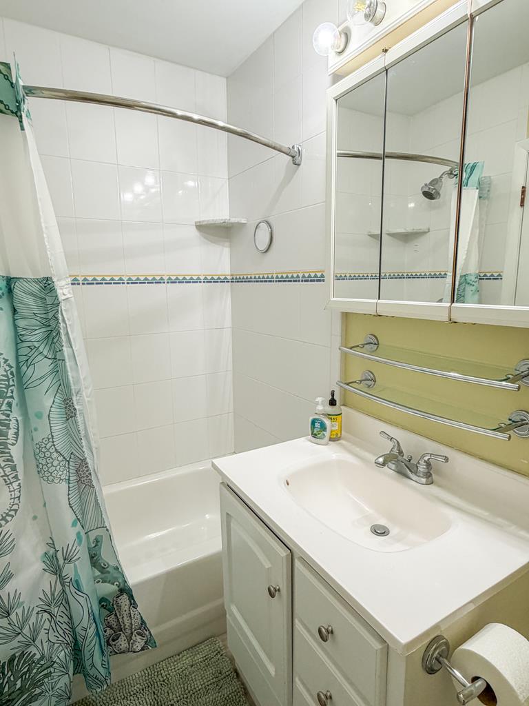 Marina Views! - 1 Bedroom - Pet Friendly! | Photo 15