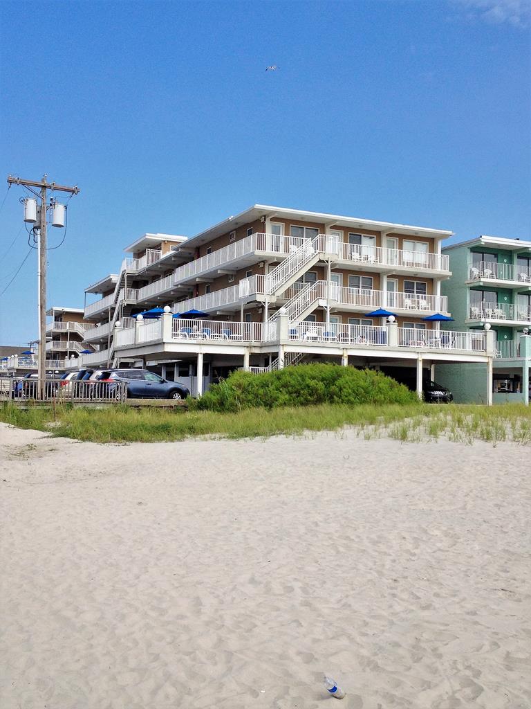 8401 Atlantic Avenue, Wildwood Crest (Wildwood Crest Beach Block)