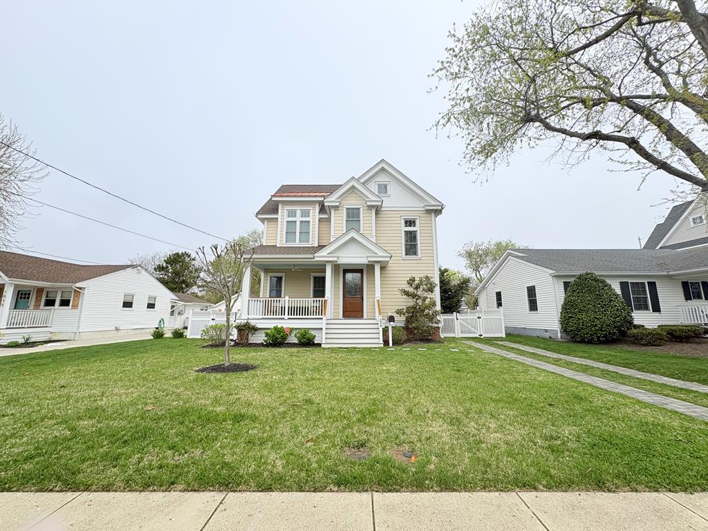 1039 Ohio Ave - 3 Bedroom House with Pool! | Photo 3