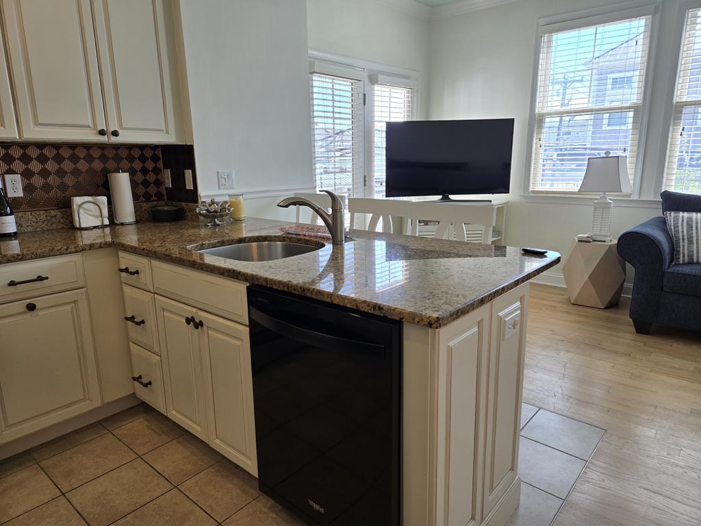 3814 Landis Avenue, Sea Isle City (Center)