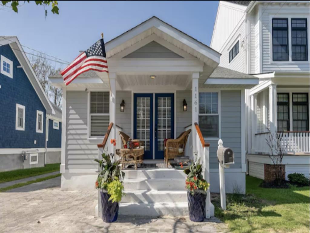 TruLove - 1161 Lafayette Street - Meadow Views!