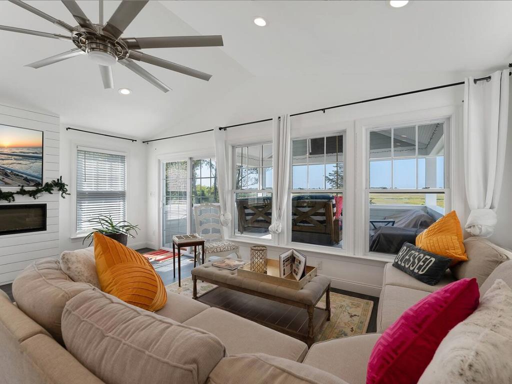 TruLove - 1161 Lafayette Street - Meadow Views! | Photo 7