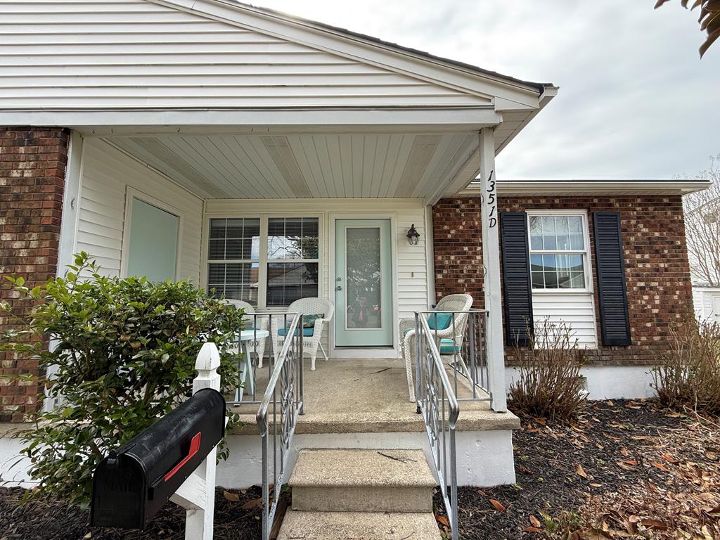 1351 D. Illinois Avenue