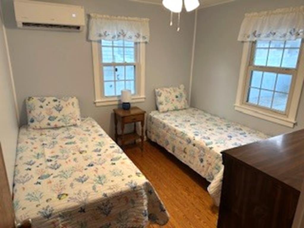 107 E. Seabreeze Drive, Peahala Park (Ocean Block)