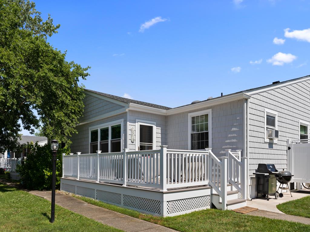 Illinois Avenue Hideaway | Photo 3