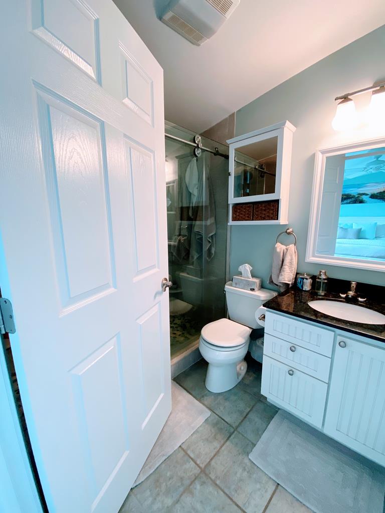 Newly updated 2 Bedroom Condo - 3 Blocks to Beach | Photo 21