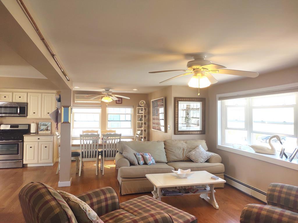 26 W Oceanview Drive (91st), Peahala Park (Bay Side)