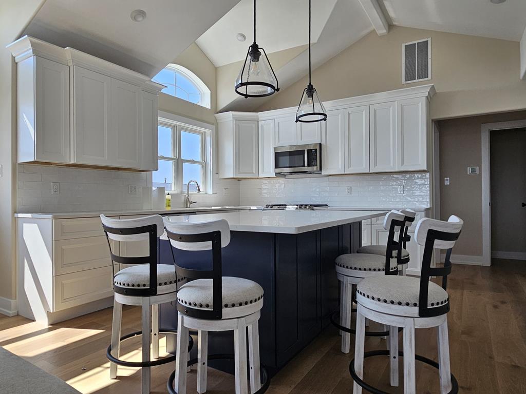 202 39th Street - Picture 