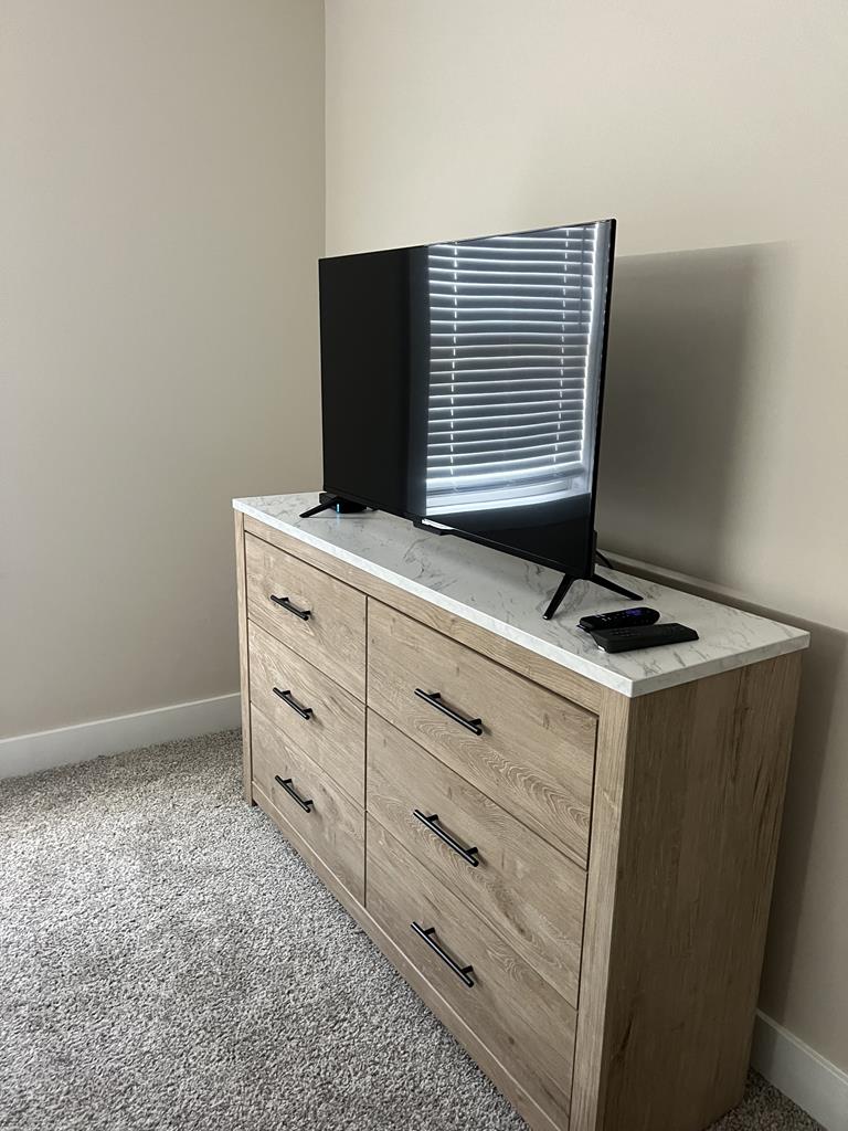 202 39th Street - Picture 