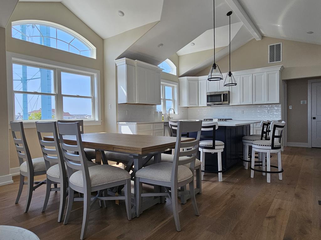202 39th Street - Picture 