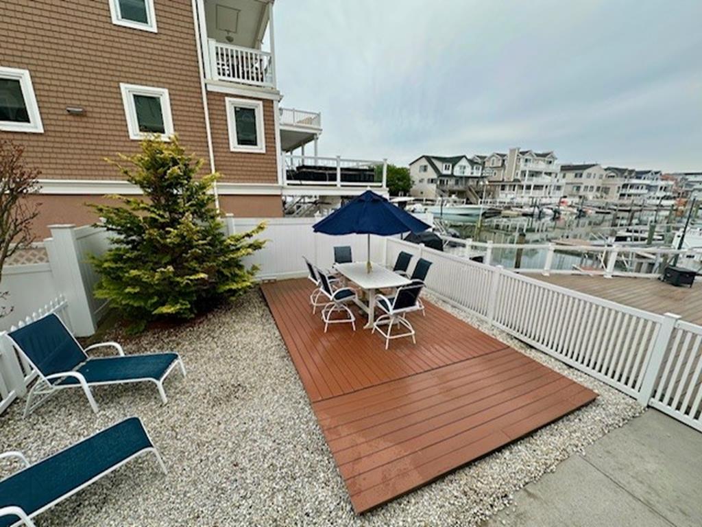 306 44th Street - Picture 