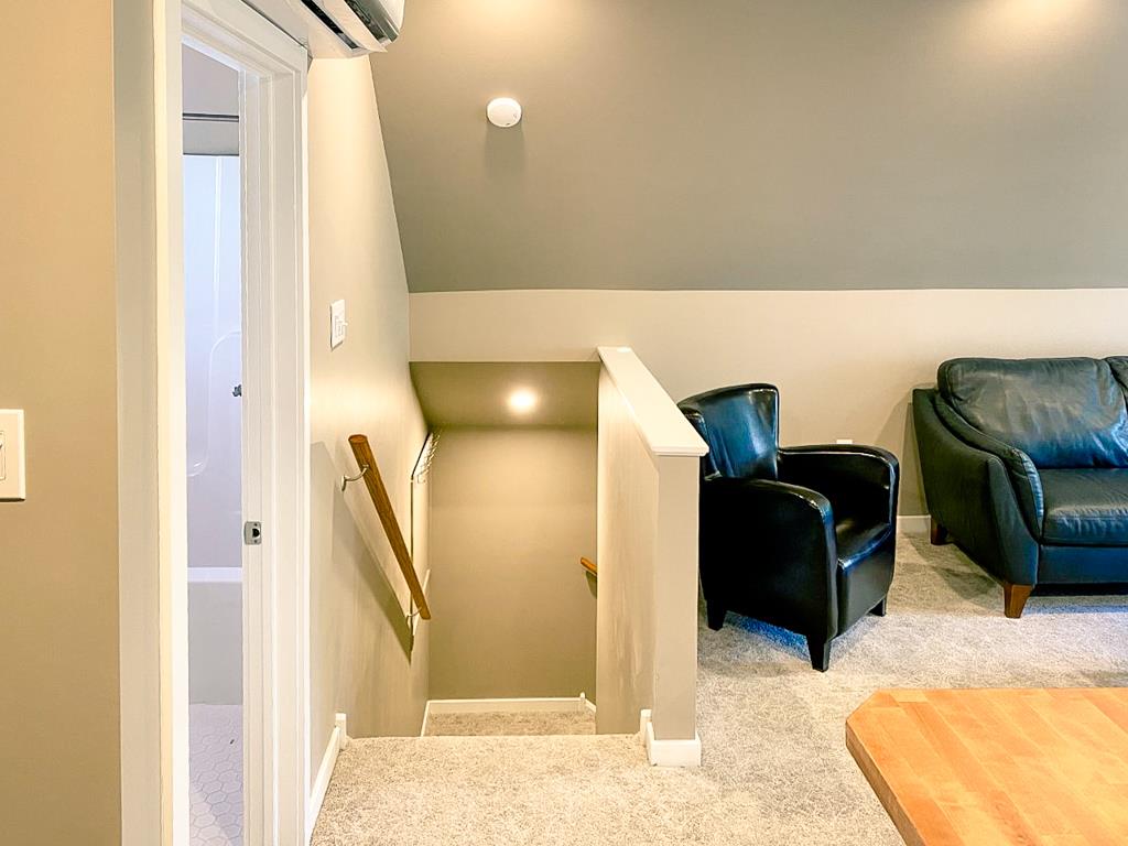 685 Socs Lane Garage Apt | Photo 13