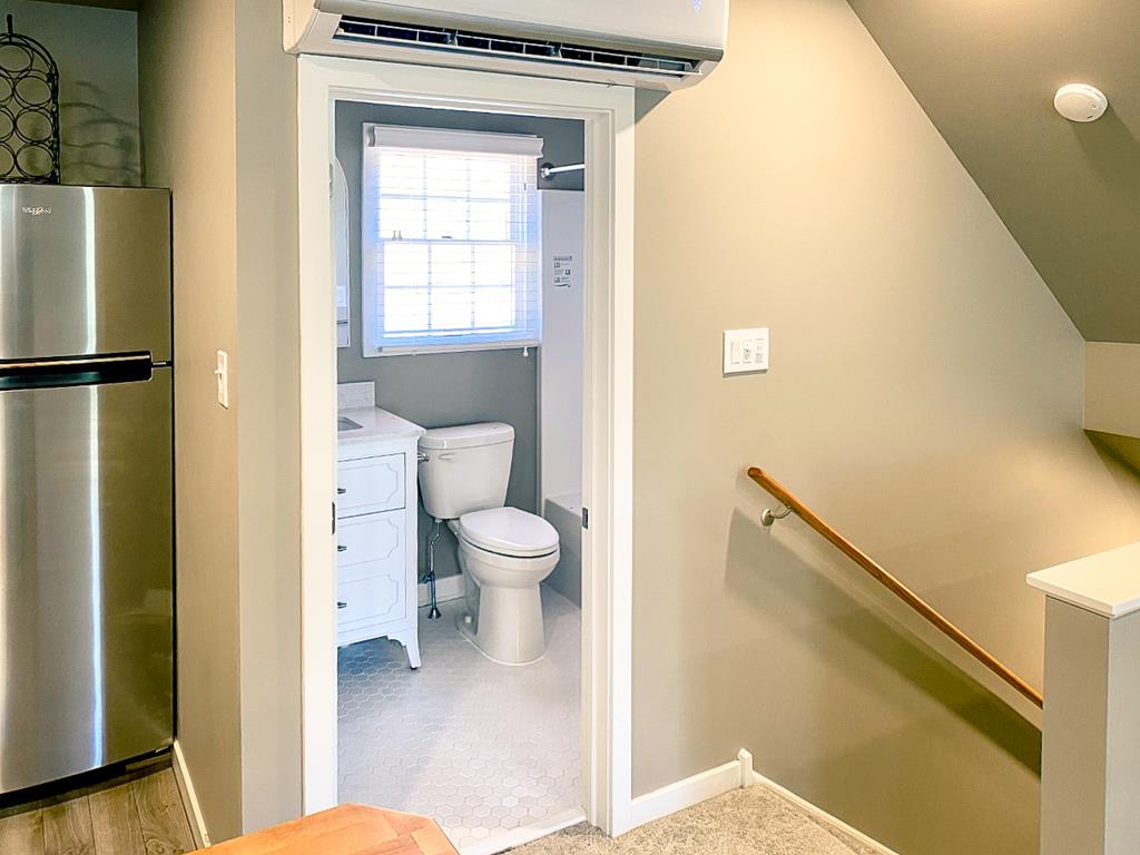 685 Socs Lane Garage Apt | Photo 11