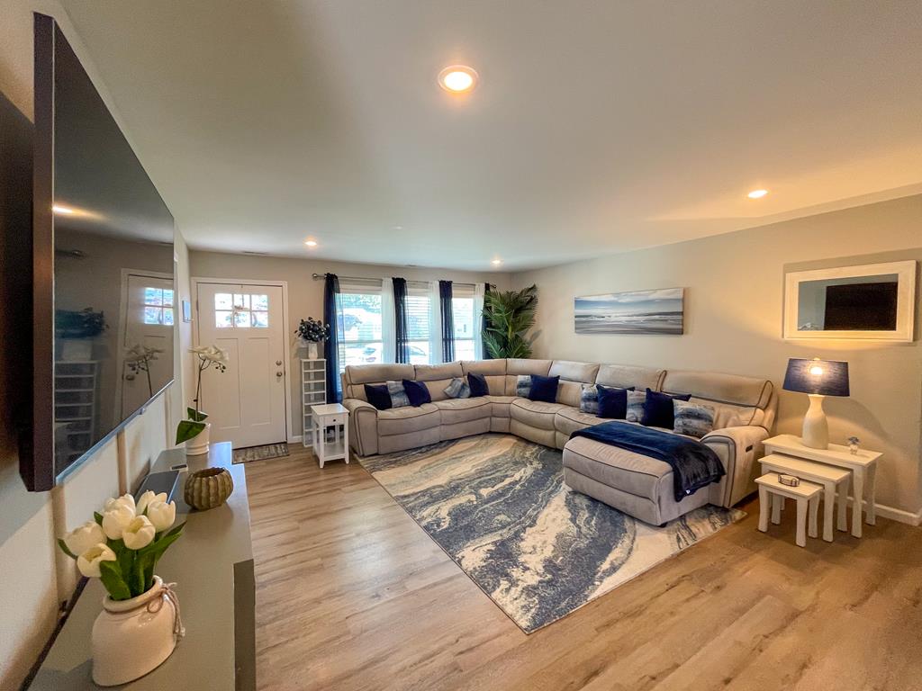 1203 Emerson Avenue | Photo 4