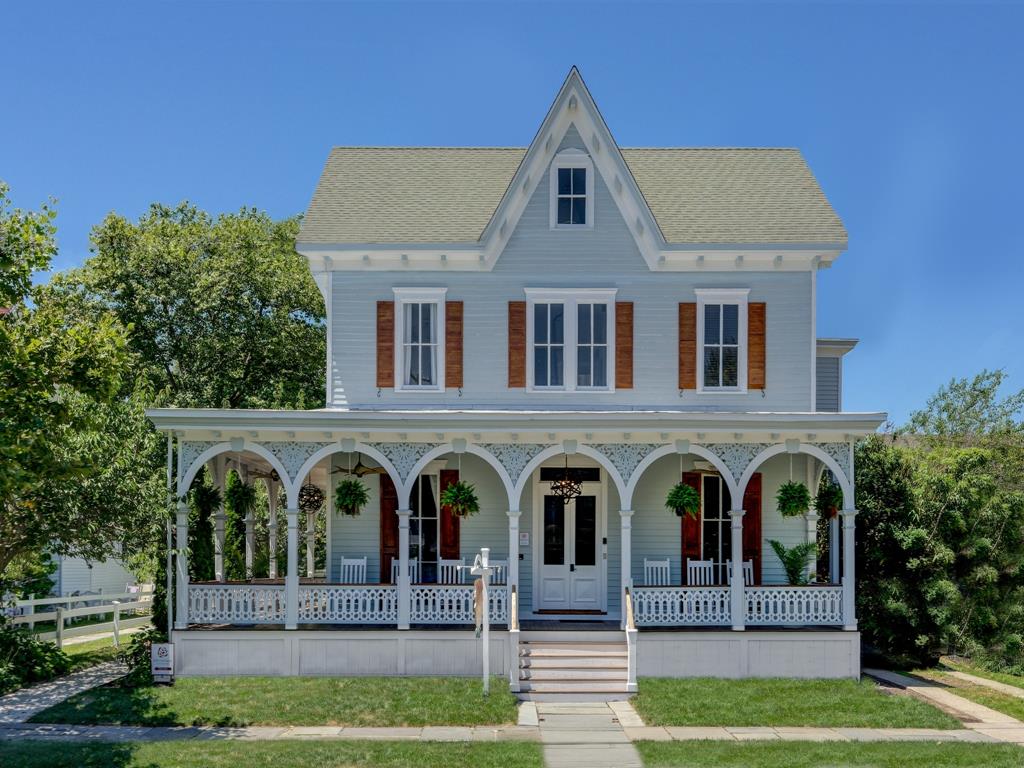The Ashley Rose - A Beautiful 7 Bedroom Home!