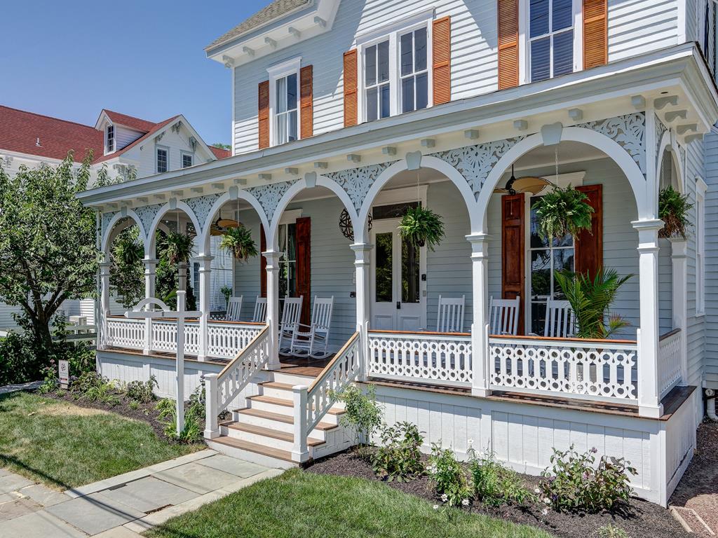 The Ashley Rose - A Beautiful 7 Bedroom Home! | Photo 3