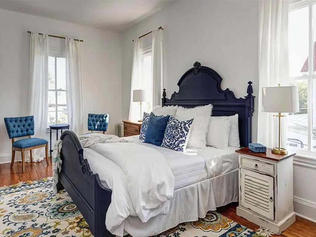 The Ashley Rose - A Beautiful 7 Bedroom Home! | Photo 15